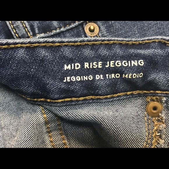 Universal Thread Ankle Cut Skinny Denim - Picture 2 of 3